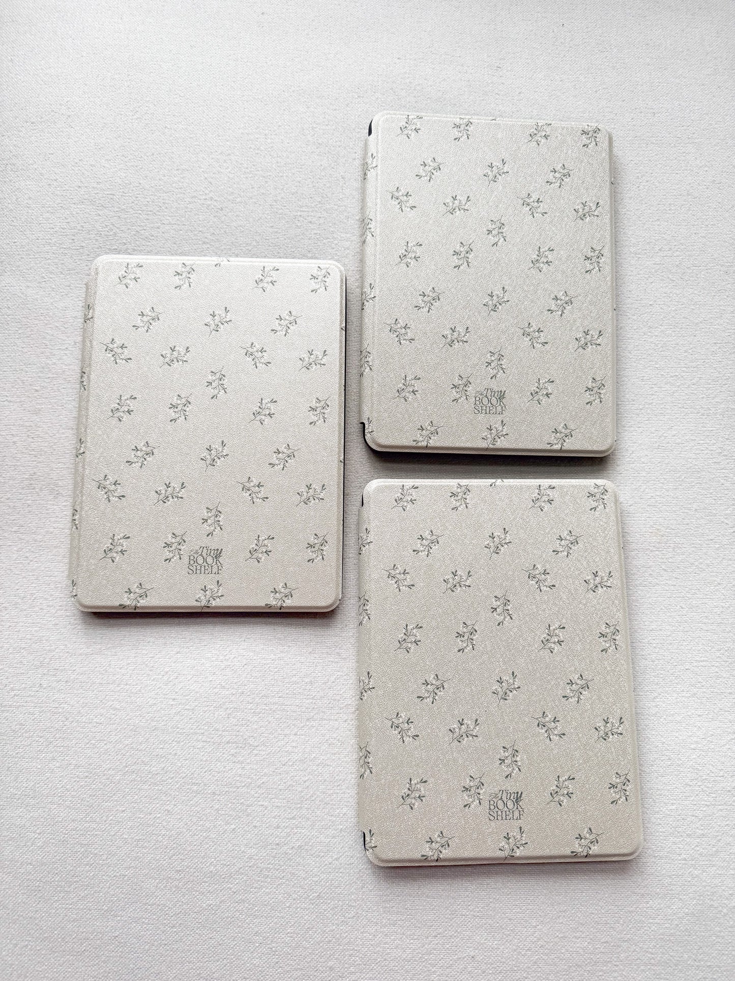 Mistletoe Frost Kindle Case