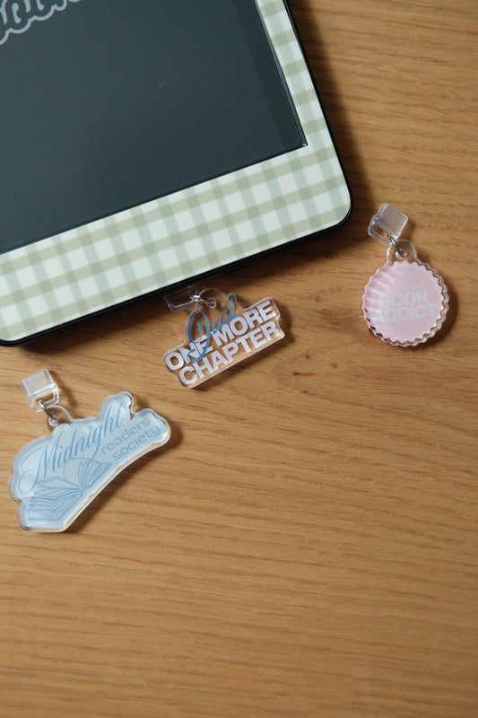 Kindle & Kobo Charm | Trying to Read Mini Collection